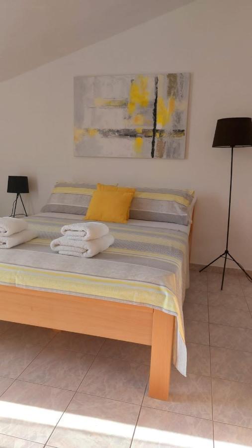 Apartments Дуче Екстер'єр фото